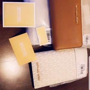 Michael Kors wallet